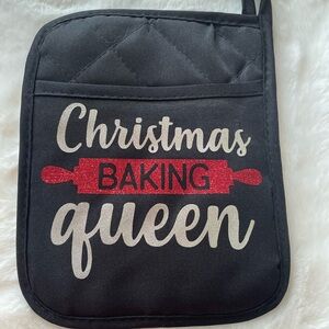 Christmas Baking Queen Pot Holder